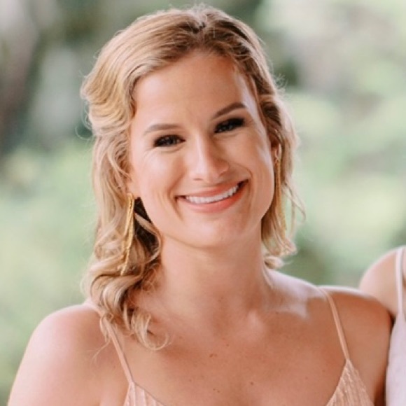 Meet your Posher, Isabelle - Picture 1 of 1